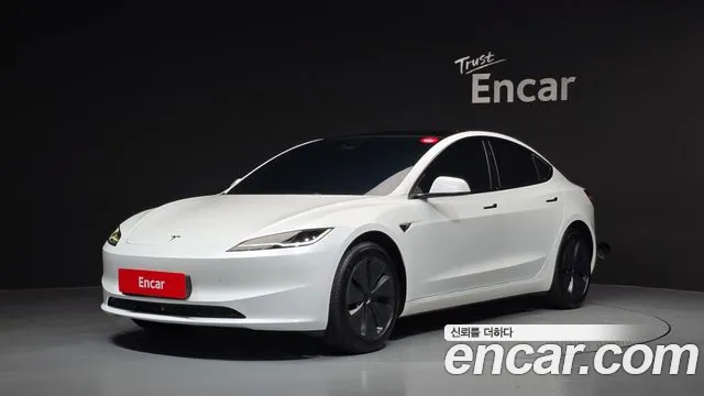 Фотография автомобиля — Tesla Model 3