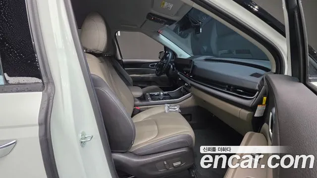 Kia Carnival — Фото автомобиля 15