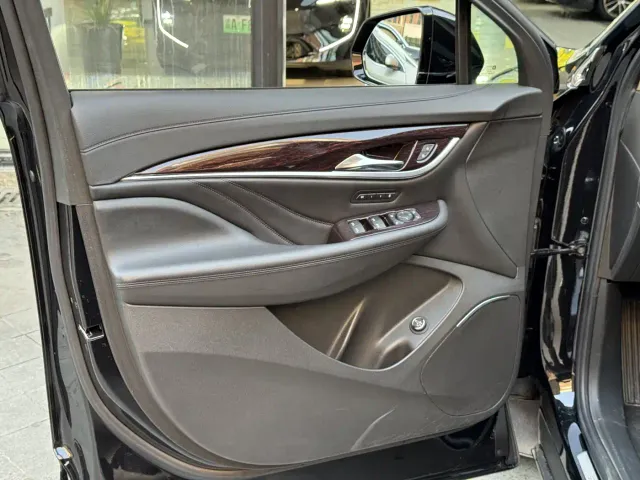 Buick Enclave — Фото автомобиля 22