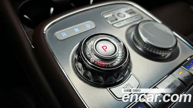 Genesis G90 Бензин 3.5 турбо AWD — Фото автомобиля 9