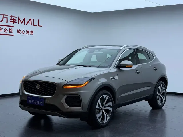 Jaguar E-PACE — Фото автомобиля 3