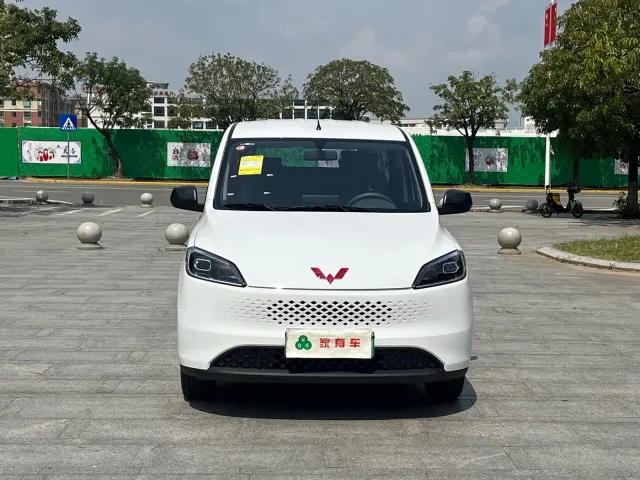 Wuling Hongguang — Фото автомобиля 2