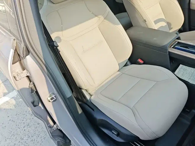 Volvo XC70 Plug-in Hybrid — Фото автомобиля 24