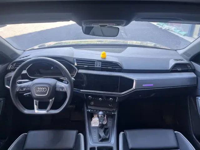 Audi Q3 — Фото автомобиля 6
