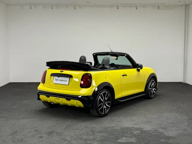 MINI Hatch — Фото автомобиля 18