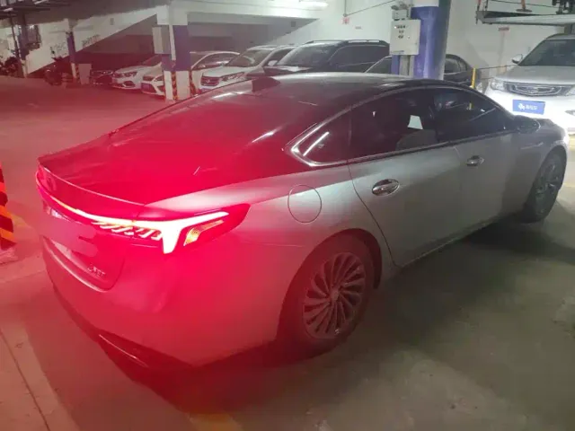 Buick LaCrosse — Фото автомобиля 3