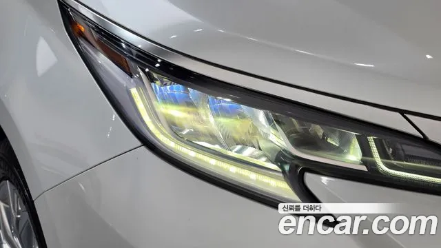 Toyota Sienna — Фото автомобиля 21