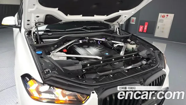 BMW X5 xDrive 40i M Sport — Фото автомобиля 6