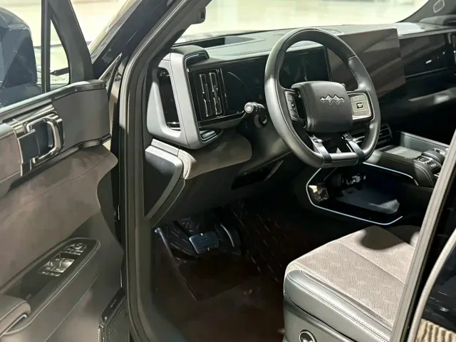 BYD FangChengBao Leopard 5 — Фото автомобиля 4