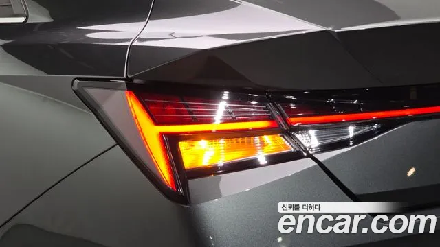 Hyundai AVANTE Avante (CN7) — Фото автомобиля 19