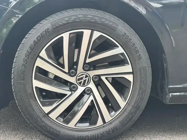 Volkswagen Lavida — Фото автомобиля 15
