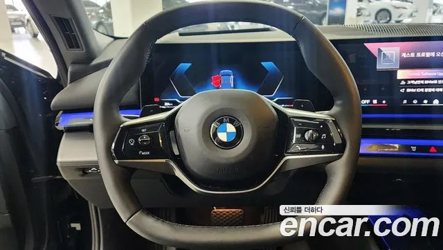 BMW 5 Series G60 — Фото автомобиля 12
