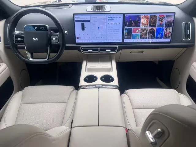 Li Auto L7 — Фото автомобиля 11