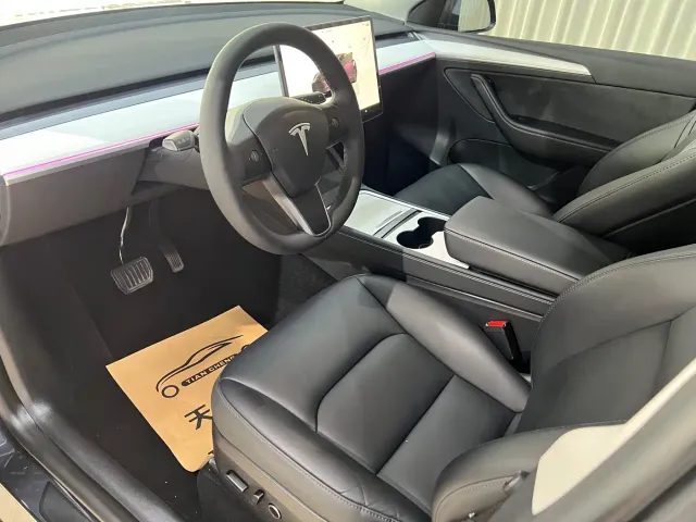 Tesla Model Y — Фото автомобиля 7