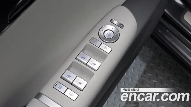 Hyundai Grandeur GN7 — Фото автомобиля 27