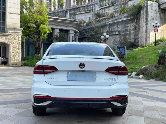 Volkswagen Lavida — Фото автомобиля 7