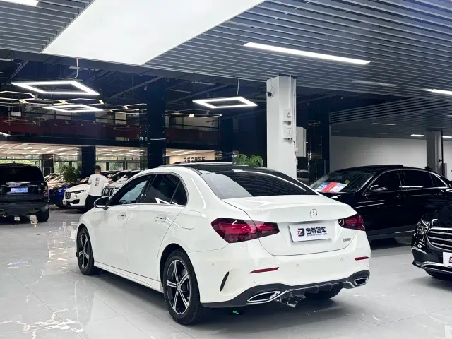 Mercedes-Benz A-Class — Фото автомобиля 10