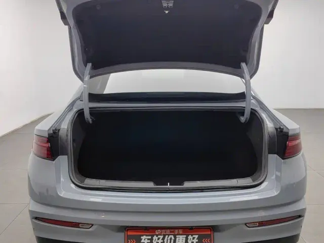 Geely Xingrui — Фото автомобиля 16