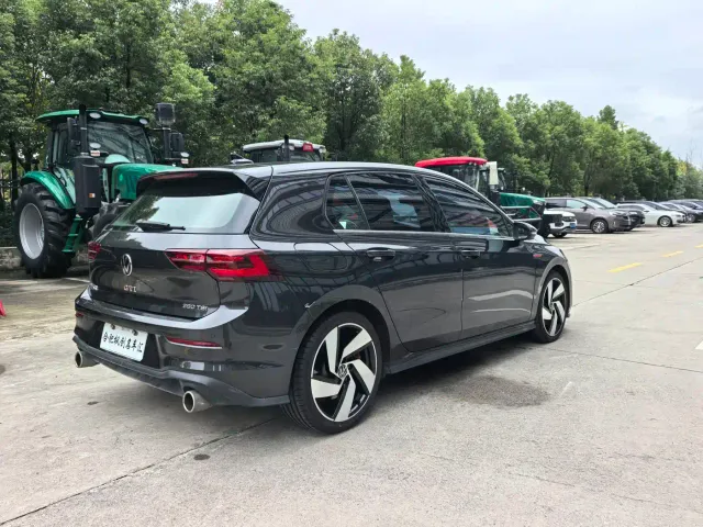 Volkswagen Golf GTI — Фото автомобиля 11