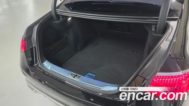 Mercedes-Benz S-Class W223 — Фото автомобиля 9