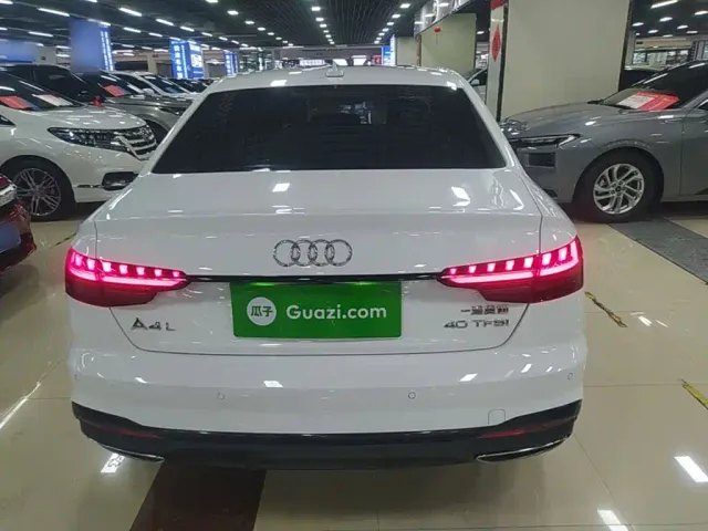 Audi A4L — Фото автомобиля 5