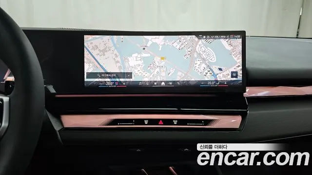 BMW 5-Series 5 серия (G60) 530i xDrive M Sport — Фото автомобиля 12