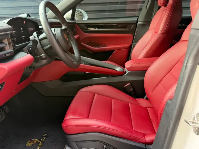 Porsche Macan EV — Фото автомобиля 16