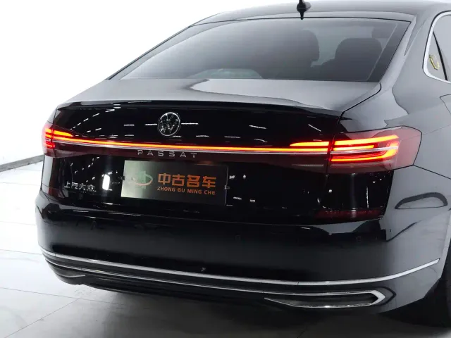 Volkswagen Passat — Фото автомобиля 19