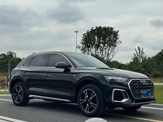 Audi Q5L — Фото автомобиля 6