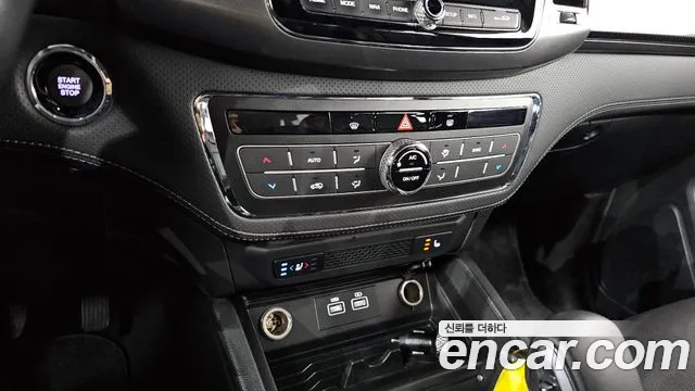 KG_Mobility_Ssangyong Rexton Новый Rexton Sport Дизель 2.2 4WD — Фото автомобиля 18