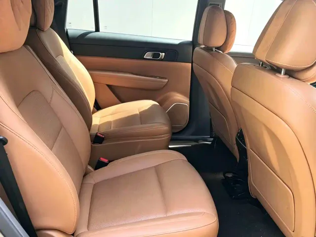 Li Auto ONE — Фото автомобиля 4