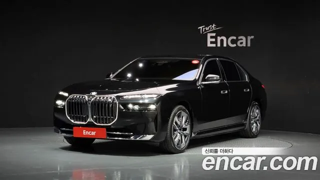 Фотография автомобиля — BMW i7 i7 (G70)