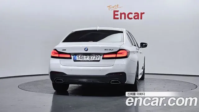 BMW 5-Series 5 серия (G30) 523d xDrive M Sport — Фото автомобиля 4