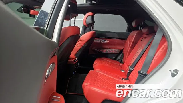 Genesis GV70 2.5T Бензин AWD — Фото автомобиля 13
