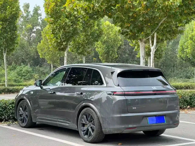 Li Auto L7 — Фото автомобиля 17