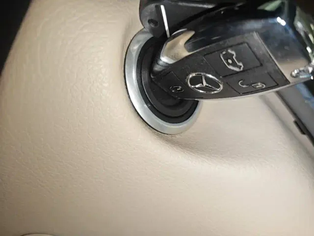 Mercedes-Benz V-Class — Фото автомобиля 16
