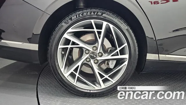 Genesis G90 RS4 — Фото автомобиля 4