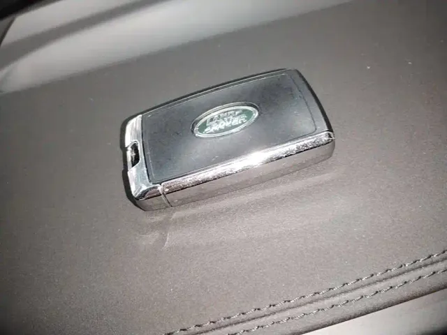 Land Rover Range Rover Sport — Фото автомобиля 8