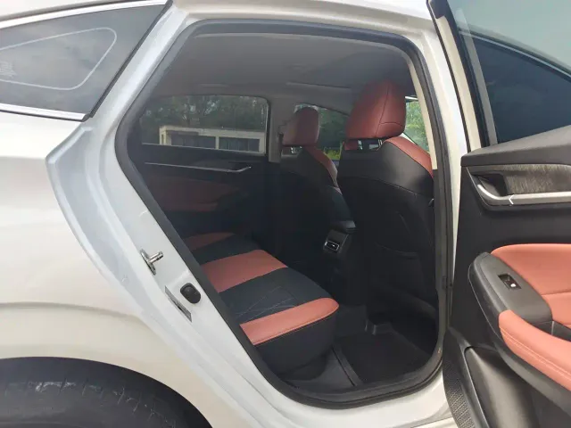 Changan Eado — Фото автомобиля 13
