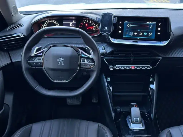 Peugeot 2008 — Фото автомобиля 14