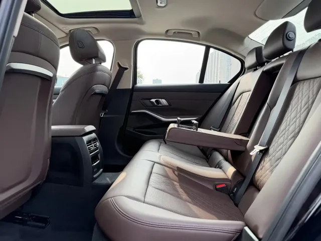 BMW 3 Series — Фото автомобиля 18