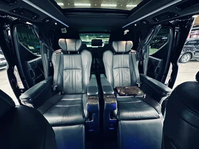 Toyota Vellfire — Фото автомобиля 15