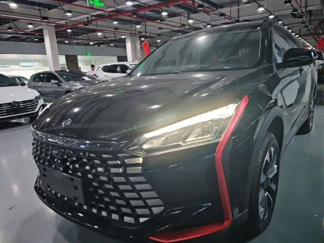 Фотография автомобиля — Dongfeng Yixuan GS