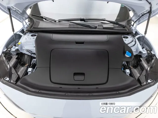 Volvo EX30 — Фото автомобиля 8