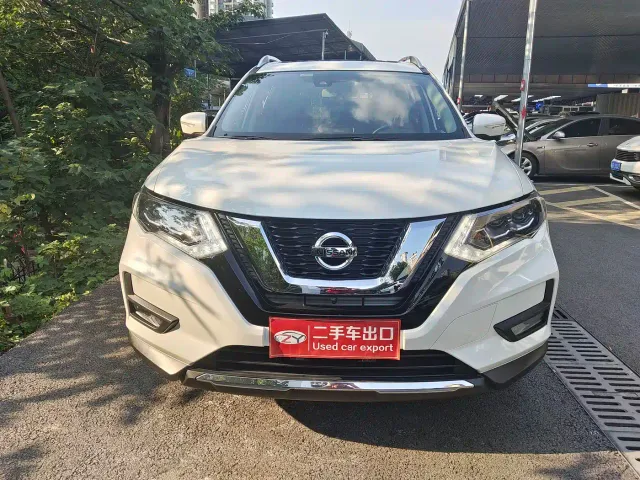 Nissan X-Trail — Фото автомобиля 2