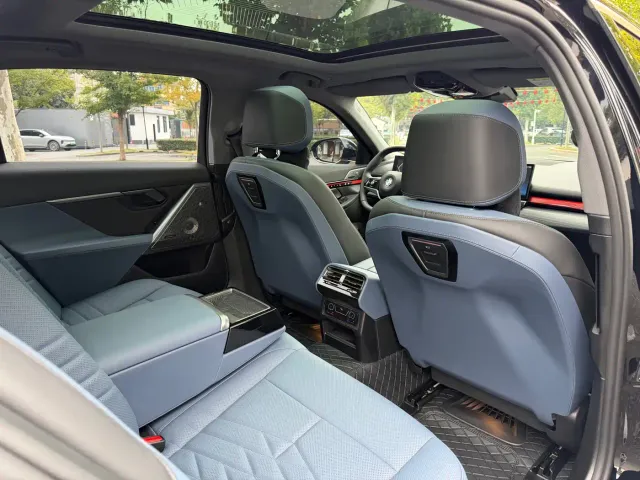 BMW 5 Series — Фото автомобиля 13