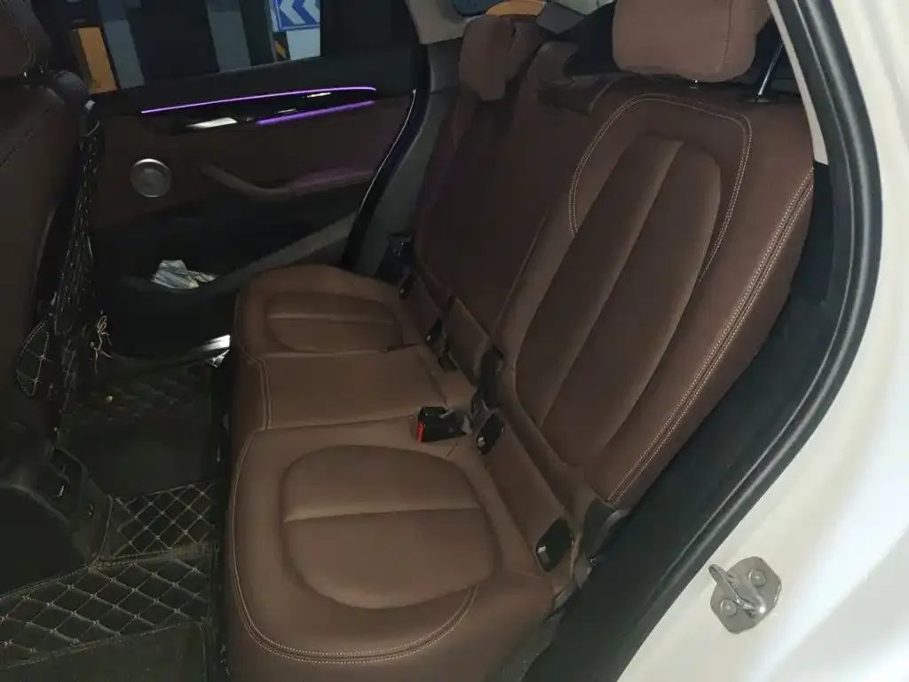 BMW BMW X1 2022 sDrive20Li Premium — Фото автомобиля 13