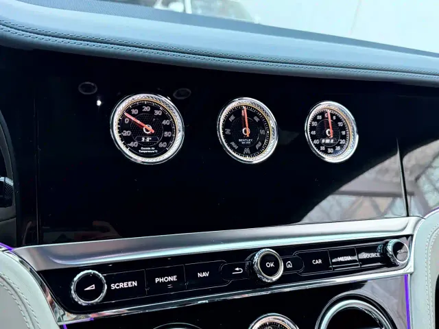 Bentley Continental — Фото автомобиля 11
