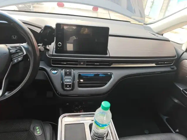 Honda Odyssey — Фото автомобиля 12