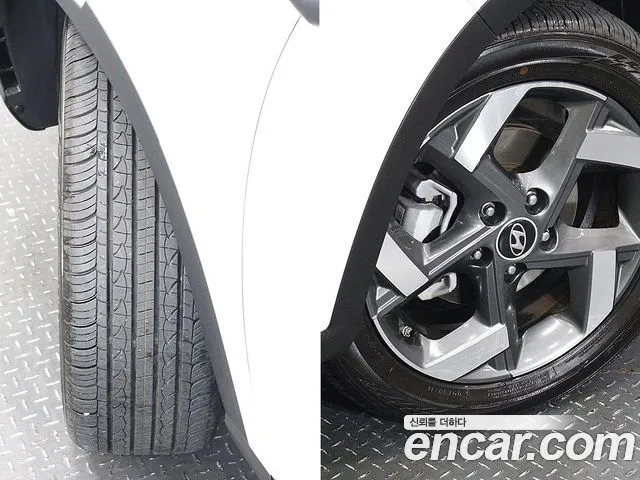 Hyundai Venue — Фото автомобиля 5